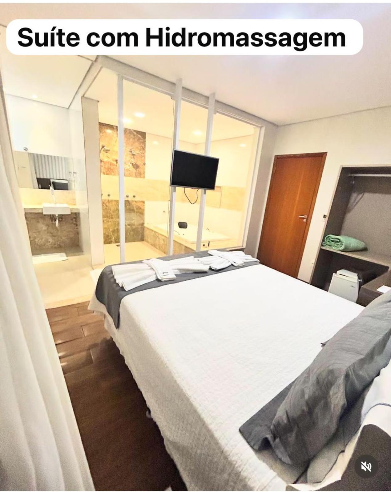 Grand Cafe Hotel Manhuacu Zewnętrze zdjęcie