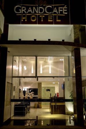 Grand Cafe Hotel Manhuacu Zewnętrze zdjęcie