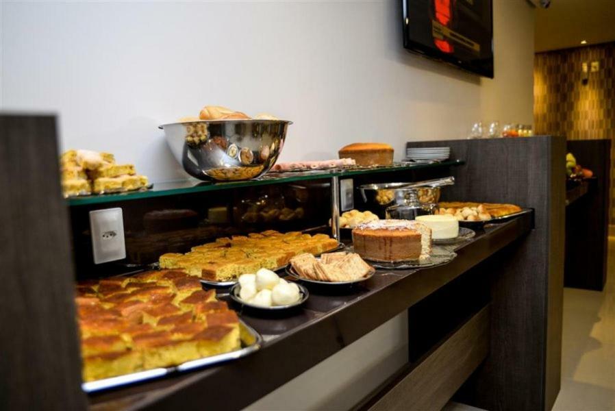 Grand Cafe Hotel Manhuacu Zewnętrze zdjęcie